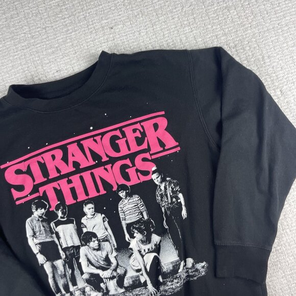 Netflix Stranger Things Fade Girls Graphic Sweatshirt Crewneck Black Size Med - Picture 2 of 16